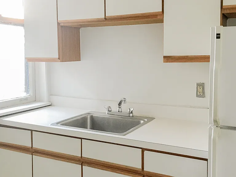 1606 1/2 W Sunnyside Ave #3S — Photo 8