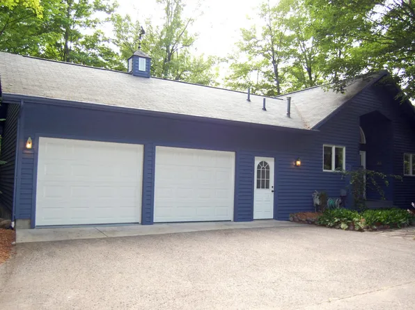 4749 S Pleasantview Rd Unit 156, Harbor Springs, MI 49740