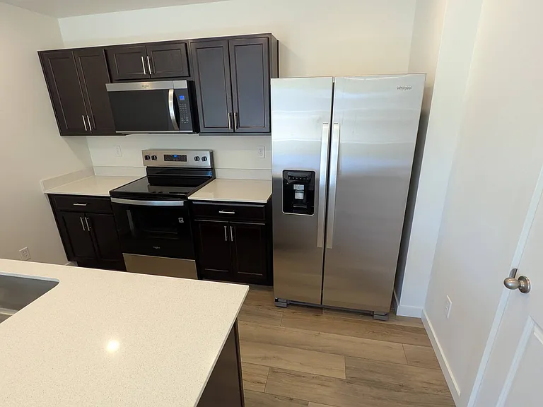 4693 W Quarterhorse Ln — Photo 5