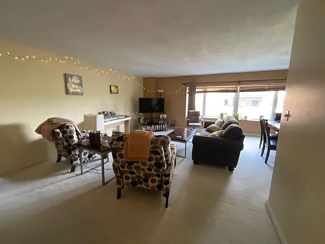 4545 Wornall Rd #310 — Photo 12