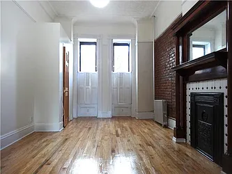 Rented by R New York