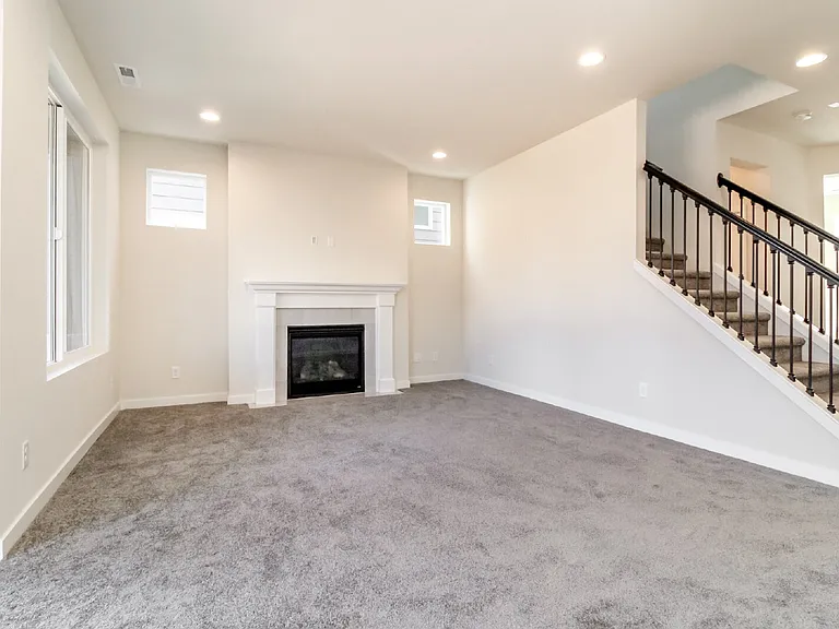 5632 S 302nd St — Photo 12