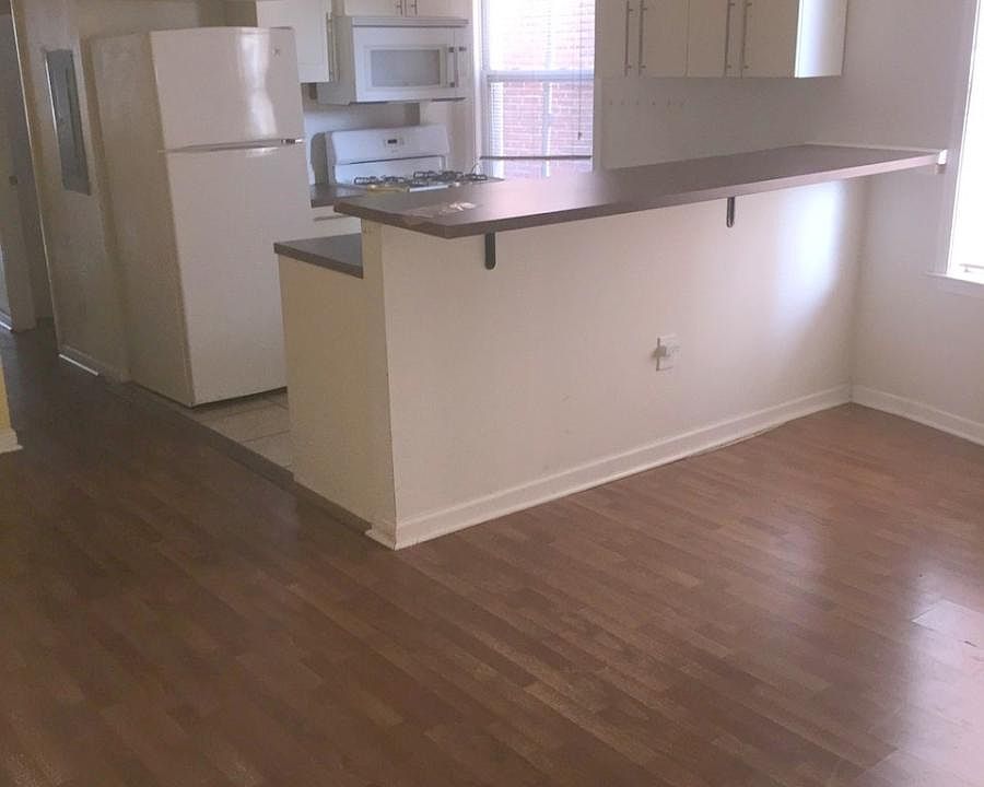 1st image of 4042 Parkside Ave #2