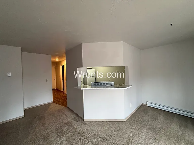 306-310 N 11th St — Photo 16