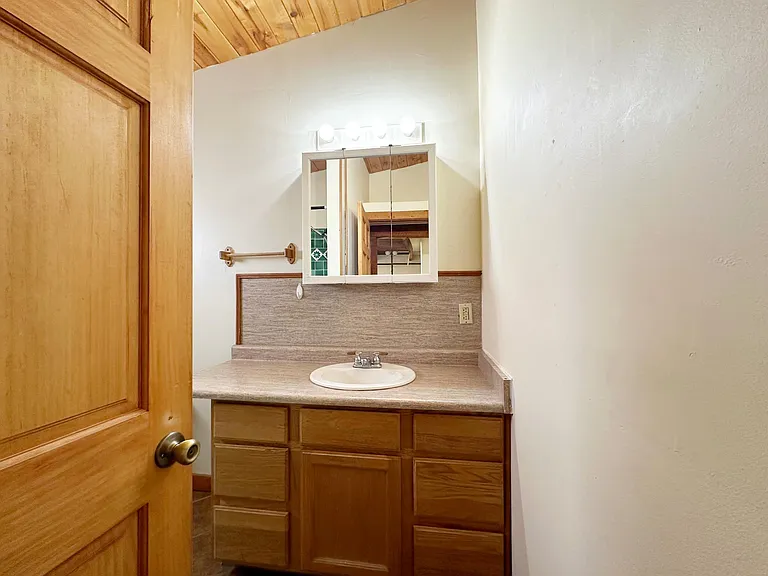 924 Montezuma Ave #2 — Photo 6