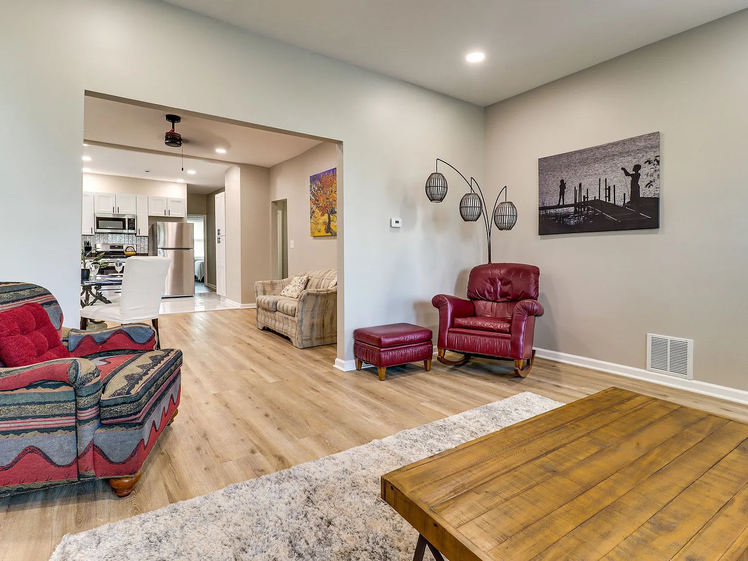 3 bed, 1314 sqft, $1,695 — Photo 4