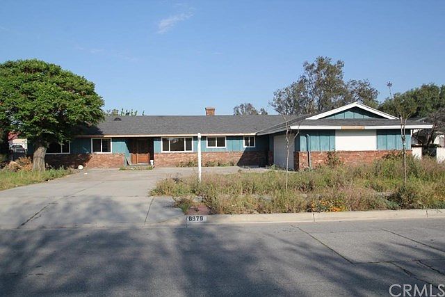 2nd image of 8979 Poplar Ave