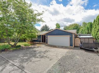 561 NE 5th St, Willamina, OR 97396