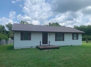 901 Ward Mill Rd, Baxter, TN 38544