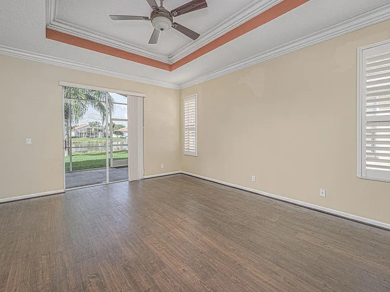 137 NW Magnolia Lakes Blvd — Photo 5