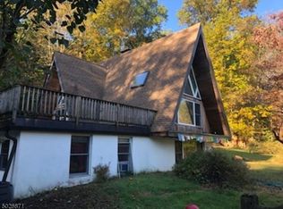 53 Sliker Rd, Glen Gardner, NJ 08826