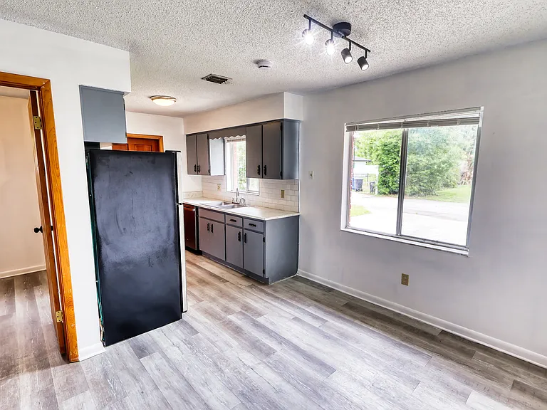 111 Horst Rd — Photo 10
