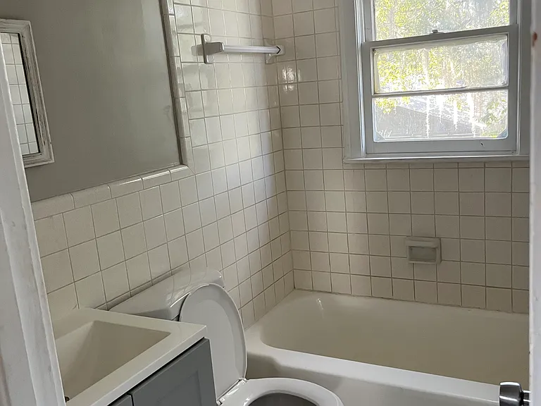 614 Emmett St #3 — Photo 8