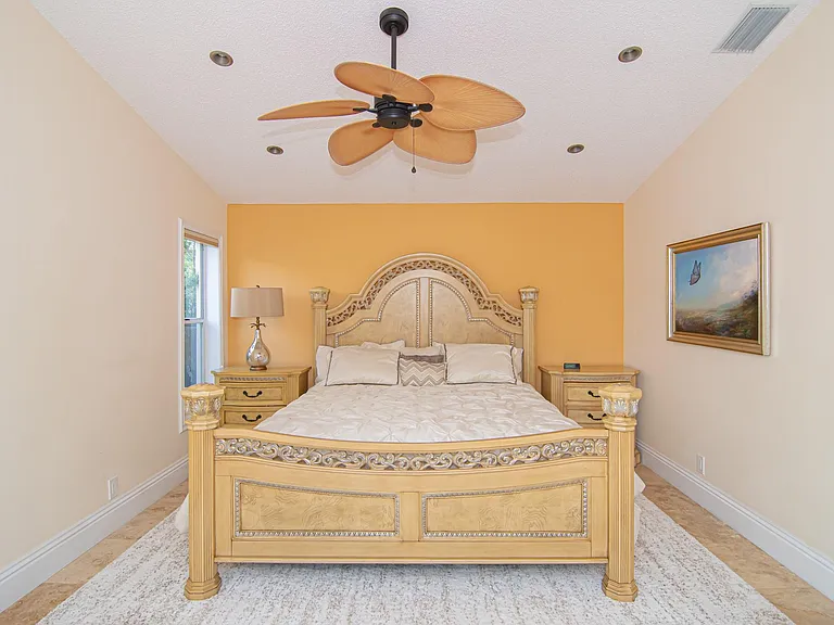 8410 Brussels Way — Photo 19