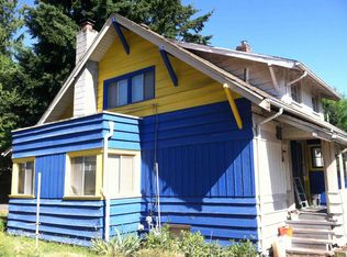 8902 20th Ave NE, Seattle, WA 98115