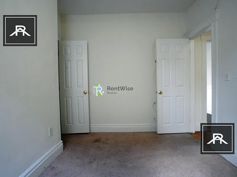 8 Camelot Ct #20 — Photo 10