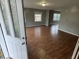 143 N Nichols Ave, Yonkers, NY 10701