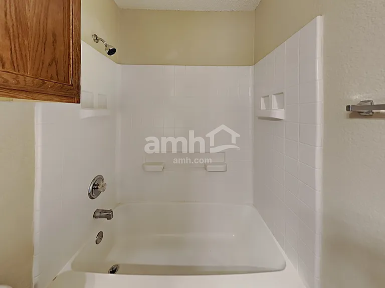 1706 Santa Fe Trl — Photo 19