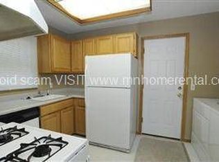 6871 Grenwich Ln N, Saint Paul, MN 55128