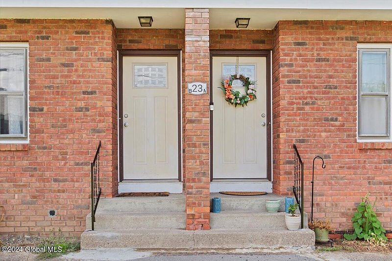 3rd image of 23 Beach Avenue