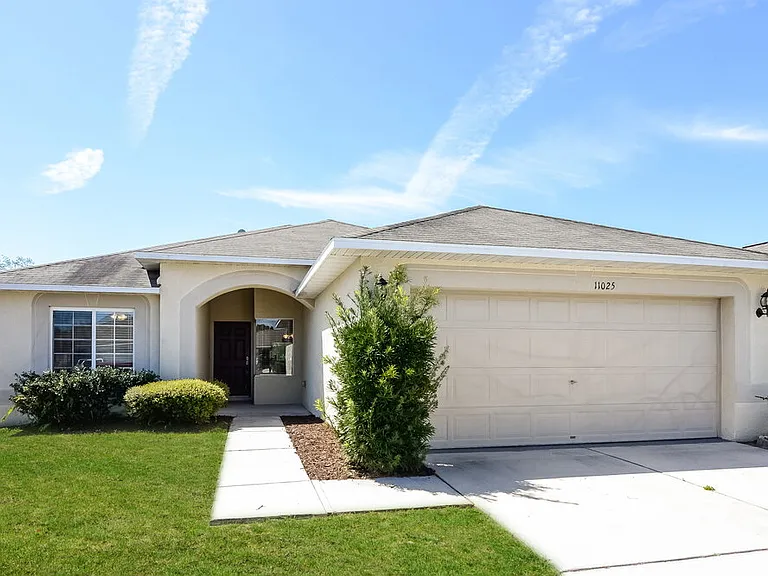 11025 Whittney Chase Dr — Photo 1