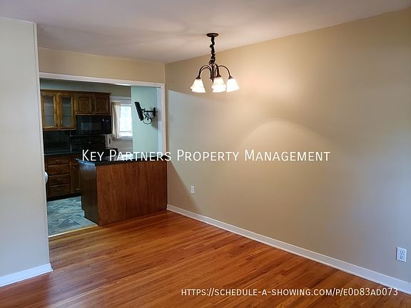 4th image of 7132 Newton Dr