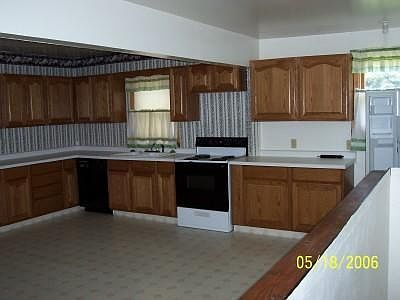 2nd image of 502 7th Ave W