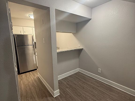 4th image of 7150 San Mateo Blvd #192