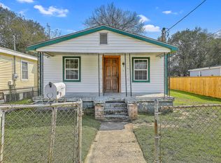 1989 Hugo Ave, North Charleston, SC 29405
