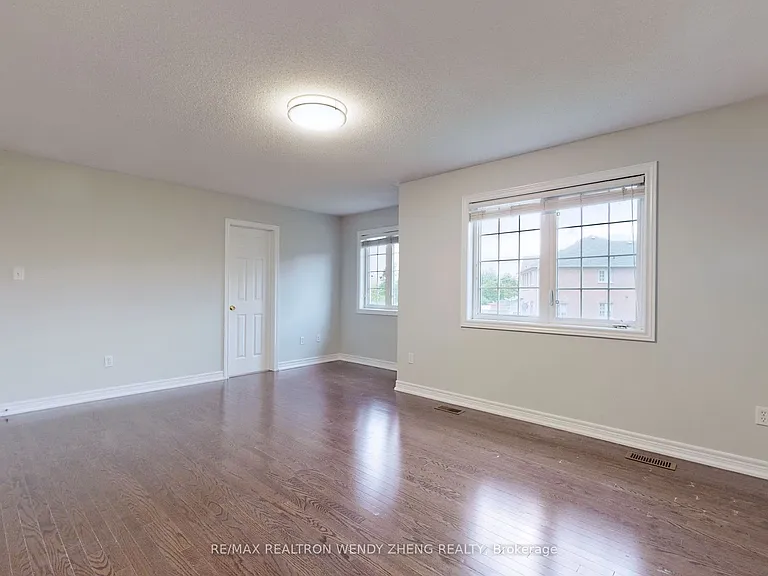 300 Sunny Meadow Blvd #UPPER — Photo 22