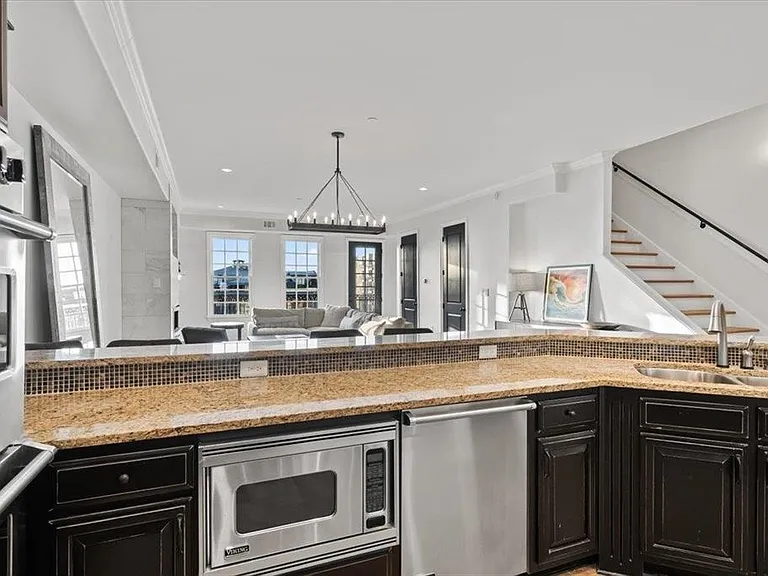 65 E Pontotoc Ave #301 — Photo 8