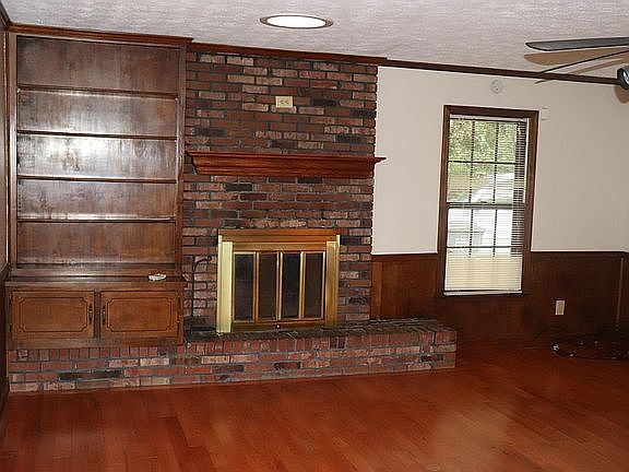 3rd image of 79 Duncan Ct