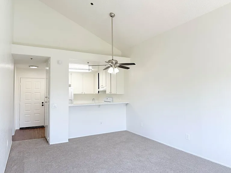 One park Apartments — Photo 98