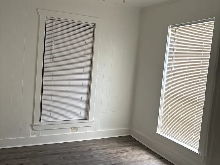 2206 Staples St — Photo 3