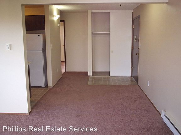 5th image of 402 N G St APT 22
