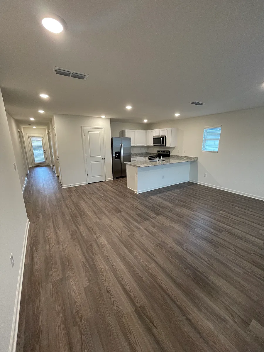 Building Photo - 154 Lochwolde Dr