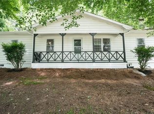 23 Garrison Dr, Cleveland, GA 30528