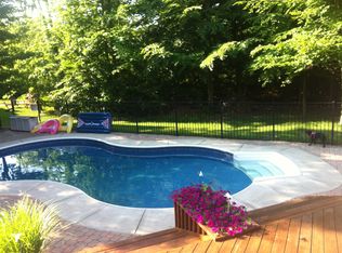 12221 Brook Forest Cir NW, Pickerington, OH 43147