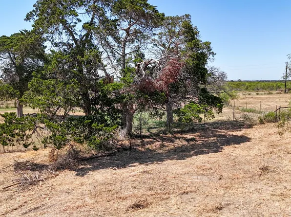 4049 Old Colony Line Rd, Dale, TX 78616