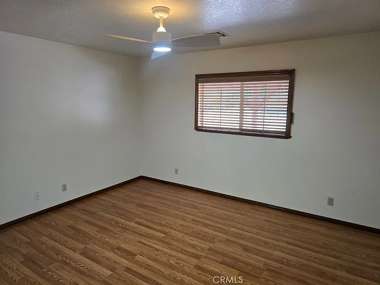 2828 W Avenue O8 — Photo 29