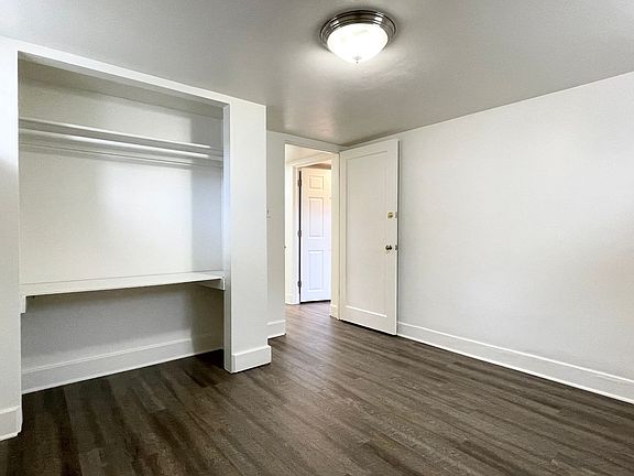 4th image of 2644 S Lake St #B