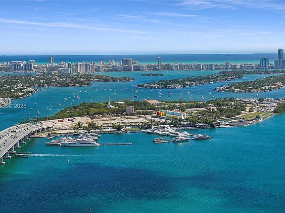 4th image of 1100 Biscayne Blvd Unit 5202