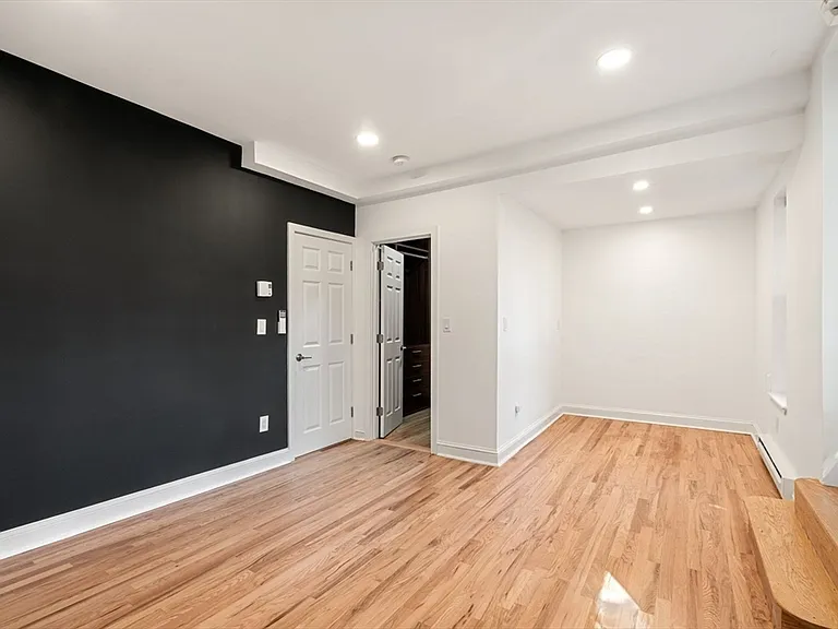 97 Waltham St #4 — Photo 12