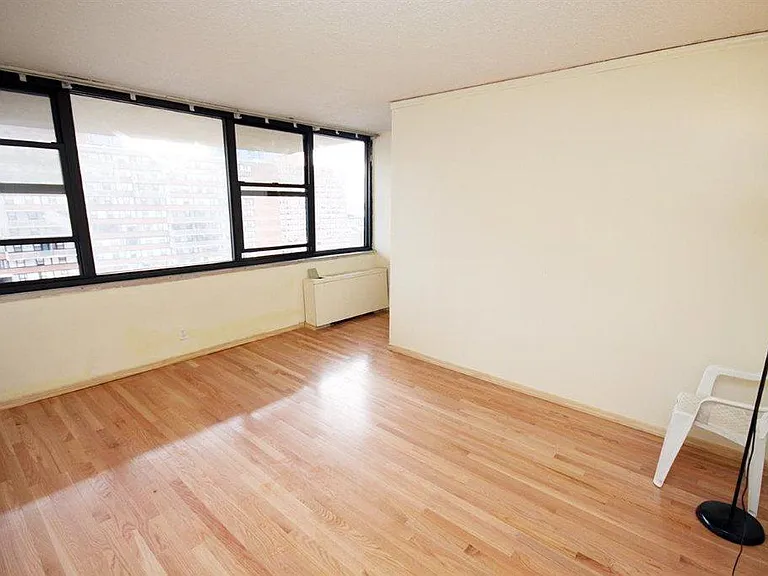 280 Marin Blvd #19O — Photo 3