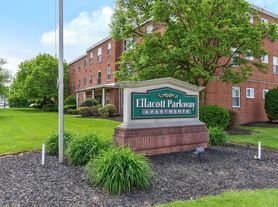 Ellacott Parkway Apartments
