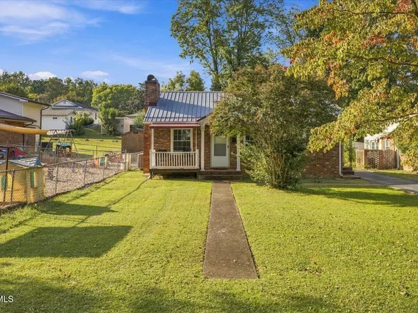 1205 E Chilhowie Ave, Johnson City, TN 37601
