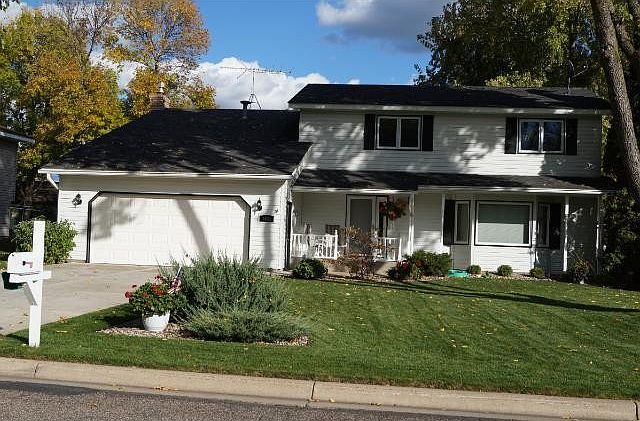 1st image of 1531 Highland Dr