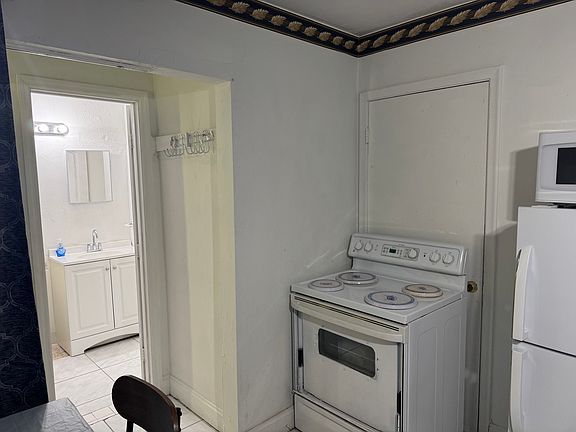 2nd image of 2635 NW 205th St #1