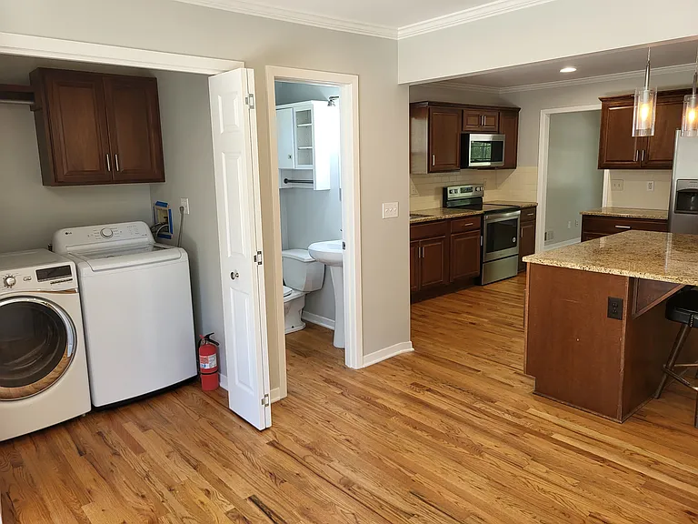 9428 Carter Overland Park — Photo 11