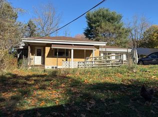 16 Old Pittsburgh Ln, Smock, PA 15480
